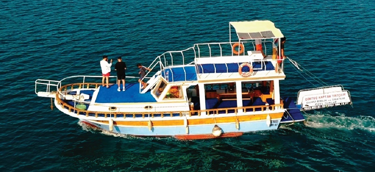 +90 552 892 6170 Göktuğ Kaptan Tisan Yat Turu, Tisan Tekne Turu. Özel Gün ve Vip Yat & Tekne Turları. Mersin Silifke Taşucu Tisan Yat ve Tekne Gezileri.